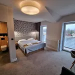 Ros